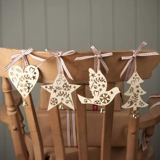 woodcraft winter holiday decorations