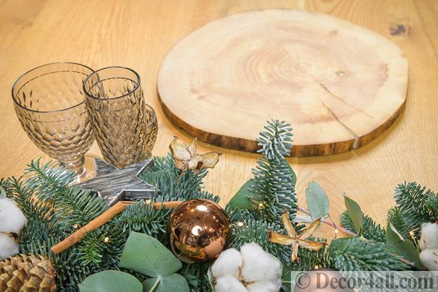 woodcraft winter holiday decorations