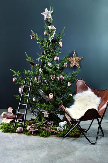 woodcraft winter holiday decorations