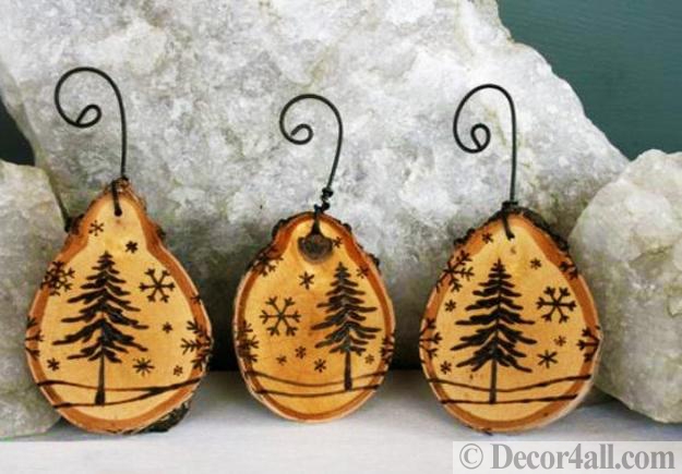 woodcraft winter holiday decorations