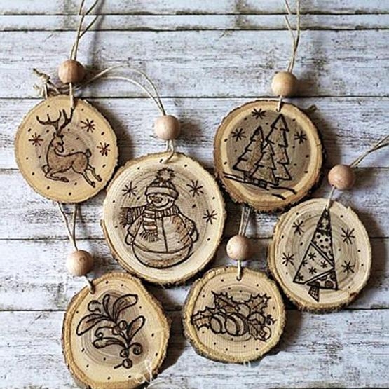 woodcraft winter holiday decorations