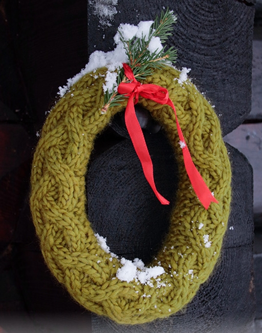 knitted wreath green color