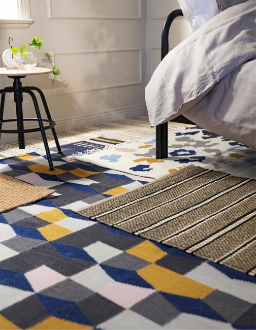 vibrant accents modern room decorating