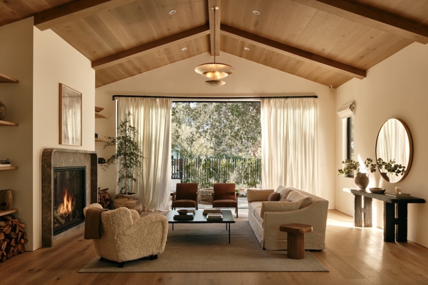 natural materials home interiors neutral colors