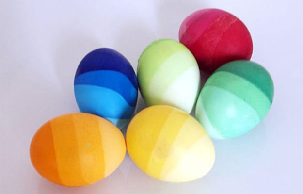 dyed eggs stripe pattern