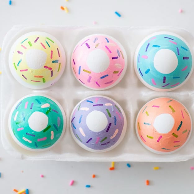 how make easter decorations painting egg sprinkles