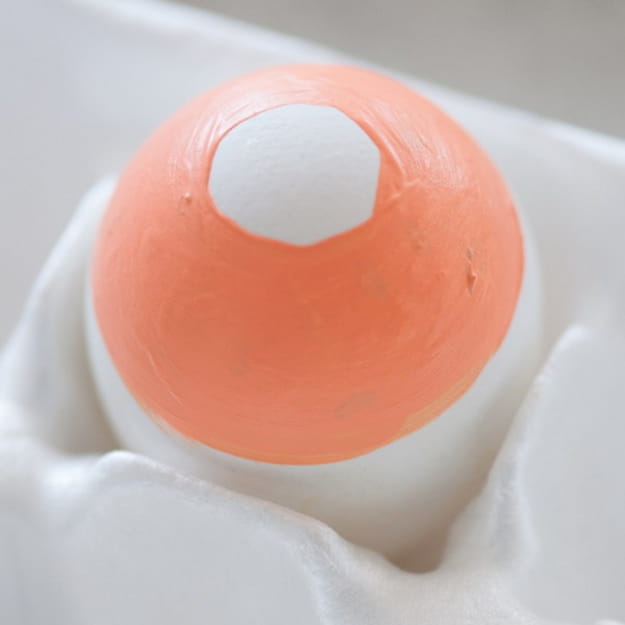 how make easter decorations painting egg sprinkles