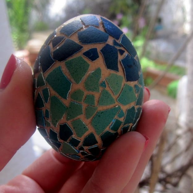 how to make eggshell mosaic