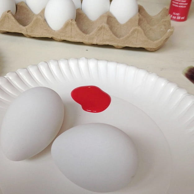 how make strawberry egg decorations