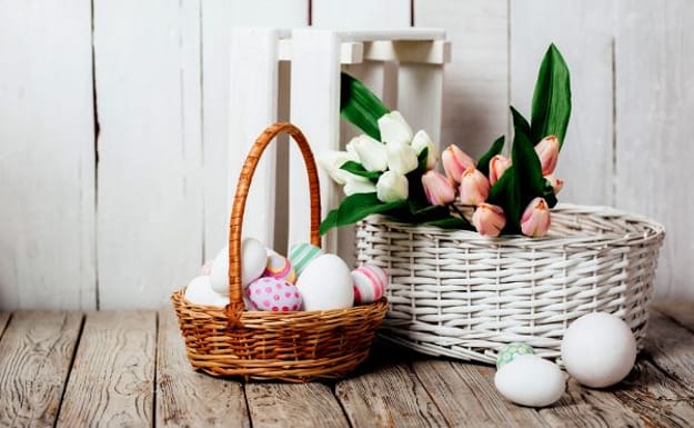 spring holiday baskets ester eggs decorations