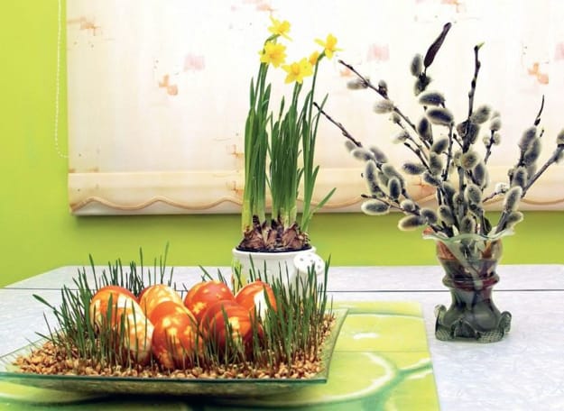 spring holiday table centerpieces