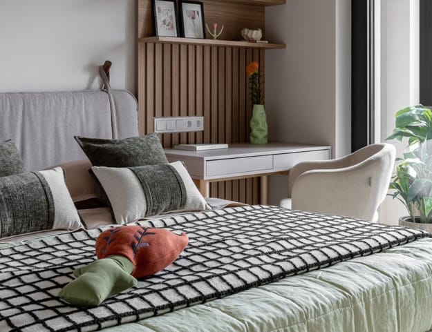 updating modern interiors furniture decor accessories room colors