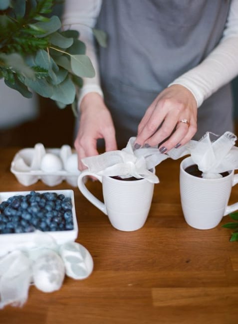 how to naturally dye egg creating leaf flower prints