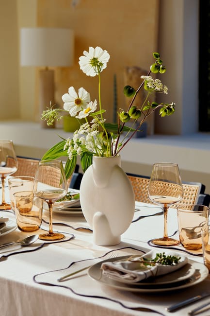 floral table centerpiece idea