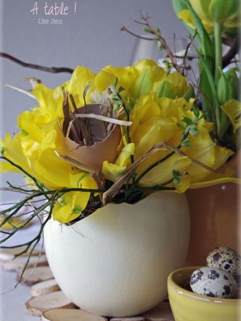 creative bright spring holiday table decorating