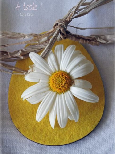 felt eggs daisy flowers