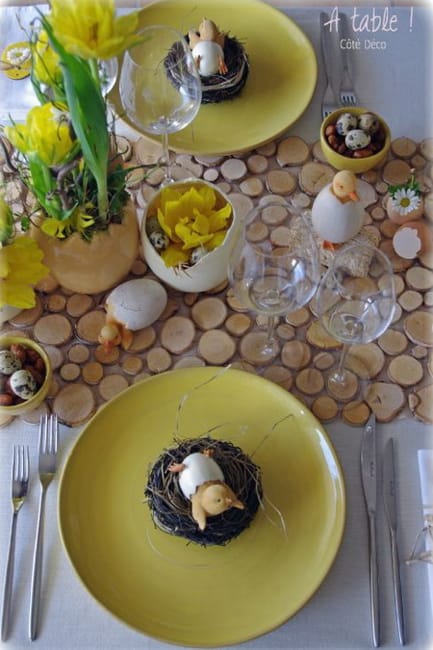 creative bright spring holiday table decorating